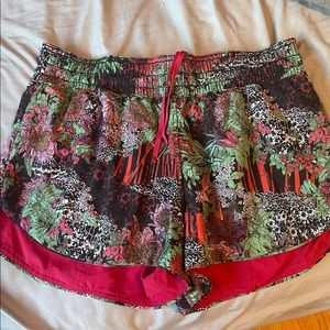 Lululemon Choose A Side Shorts